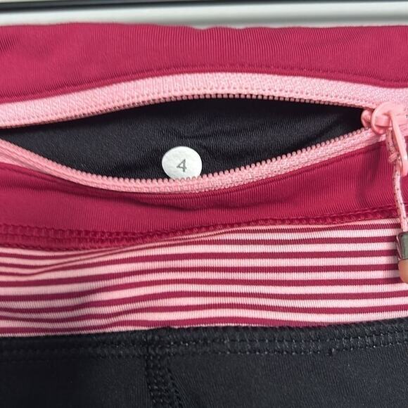 Lululemon Run: Inspire Crop II All Luxtreme – Black/Tonka Stripe Berry | Size 4 - Picture 6 of 8